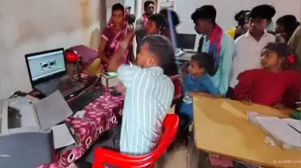 जिले में धरती आबा योजना बनी जनजातीय सशक्तिकरण की मिसाल, 2340 नागरिकों को मिला आधार समाधान