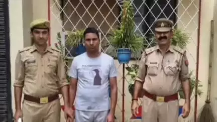 हाटा: हाटा पुलिस ने 13 वर्ष पुराने मारपीट व धमकी देने के मामले में फरार वारण्टी अभियुक्त को किया गिरफ्तार