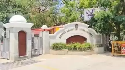 வேலூர்: சிறிய அளவிலான நாட்டுக்கோழி பண்ணை நிறுவ 50% மானியம் வழங்கும் திட்டம் பயனாளிகள் பயன்பெறுமாறு வேலூர் மாவட்ட ஆட்சியர் தகவல்
