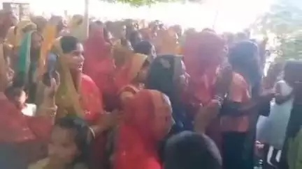 जलालपुर: पियानो पोखरा के पास नव निर्मित दुर्गा मंदिर में आयोजित प्राण प्रतिष्ठा पंच दिवसीय महायज्ञ संपन्न