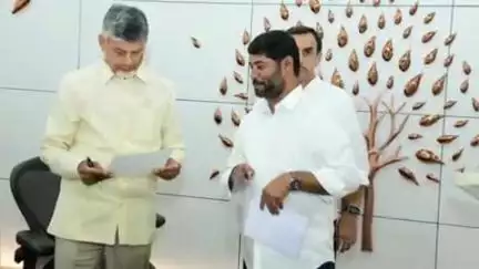 జమ్మలమడుగు: జమ్మలమడుగు : ముఖ్యమంత్రి చంద్రబాబు నాయుడుని కలిసిన తెదేపా ఇంచార్జ్ భూపేష్ రెడ్డి