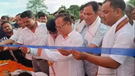 গোয়ালপোখর ২: গোয়ালপোখর ২ নং ব্লকের লাধী এলাকায় পালিত হলো হুল দিবস উপস্থিত রাজ্যের মন্ত্রী গোলাম রাব্বানী