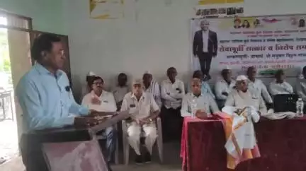 चिखली: म. ज्यो.फुले विद्यालय दे:माळी येथे सेवापूर्ती सत्कार व निरोप समारंभ संपन्न