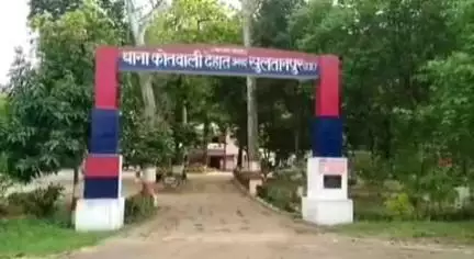 लंभुआ: कोतवाली देहात के उदयपुर पुल के पास नहर में मिले युवक के शव के मामले में पड़ोसी पर हत्या का मुकदमा दर्ज