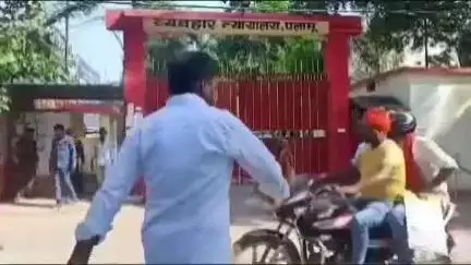 चैनपुर: पलामू सिविल कोर्ट ने महिला हत्या के दोषी चैनपुर परसाखाड़ के अभियुक्त को सुनाई आजीवन कारावास की सजा