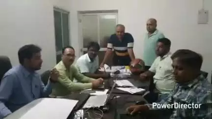 तेघरा: तेघड़ा प्रखंड में मतदाता पुनरीक्षण प्रशिक्षण में दिखी चहलकदमी, कुछ कार्यालयों में लगा रहा ताला