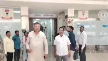 हज़ारीबाग: ज़िले में बढ़ती आपराधिक घटनाओं से व्यवसायी चिंतित, सांसद मनीष जायसवाल ने पुलिस अधीक्षक से सख्त कार्रवाई की मांग की