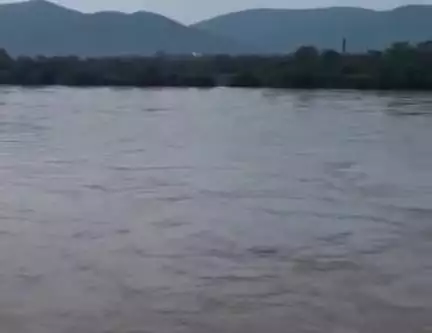 गोलमुरी-सह-जुगसलाई: मानगो में स्वर्ण रेखा नदी और बागबेड़ा में खरकई नदी खतरे के निशान से ऊपर, लोगों को किया गया सतर्क