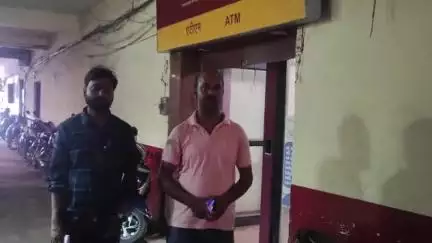 धनबाद/केंदुआडीह: हरीरापुर में स्थित पंजाब नेशनल बैंक से ₹4 लाख 95 हजार की संदिग्ध निकासी रिटायर्ड कर्मी का आरोप बैंक मैनेजर पर भी शक