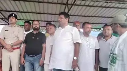 जामताड़ा: बूढ़ीपाड़ा और हुचुकपाड़ा में झामुमो ने मनाया हूल दिवस, सिद्धो कान्हू की प्रतिमा पर किया माल्यार्पण