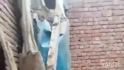 खैर: गांव कीरतपुर में बरसात के दौरान एक कमरे की छत गिरी, दो लोग हुए घायल