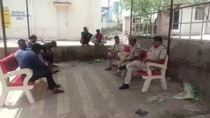 रतनगढ़: रतनगढ़ में ट्रक की टक्कर से एक बाइक सवार की हुई मौत, दूसरा गंभीर घायल