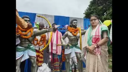बलियापुर: सांवलापुर में हुल दिवस पर रंगारंग सांस्कृतिक कार्यक्रम का आयोजन किया गया