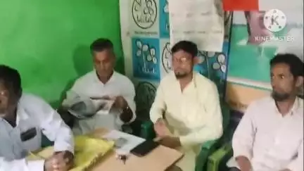 পুরুলিয়া ২: হুটমুড়া অঞ্চল তৃণমূলের প্রস্তুতি বৈঠক হল হুটমুড়া দলীয় পার্টি অফিসে, উপস্থিত রাজ্য, জেলা ও অঞ্চল নেতৃত্ব