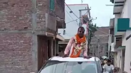 नाथनगर: वार्ड 10 को मिला नया पार्षद, गुणेश्वर मंडल ने उपचुनाव जीतकर निकाली धन्यवाद यात्रा