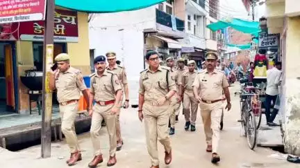 शिकोहाबाद: मोहर्रम को लेकर पुलिस अलर्ट, एसपी ग्रामीण ने ताजिया जुलूस के मार्गों का किया निरीक्षण, शिकोहाबाद क्षेत्र का दौरा