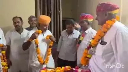 पोकरण: जलदाय विभाग में 40 वर्ष तक गौरवपूर्ण सेवाएं देने के बाद तीन कार्मिकों का पोकरण में हुआ विदाई समारोह