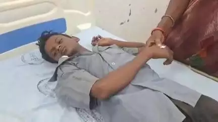 खड़गपुर: कौशलपुर गांव में किशोर को सांप ने काटा, सीएचसी खड़गपुर में हुआ इलाज
