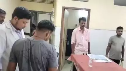 মোহনপুর: খোয়াইয়ে জমিতে কাজ করতে গিয়ে পাওয়ার টিলারের ধারানো ব্লেডে পা কাটল কৃষকের,GBP হাসপাতালে চিকিৎসাধীন কৃষক