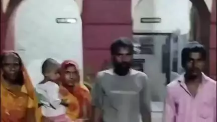 सैदपुर: लंबे अरसे से बिछड़े मानसिक दिव्यांग को सैदपुर पुलिस ने उसके परिवार से मिलाया, परिजन उसे देखते ही बिलख उठे