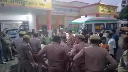 धनौरा: गजरौला चौपला पर बस से उतरते वक्त पहिया चढ़ने से हुई दर्दनाक मौत