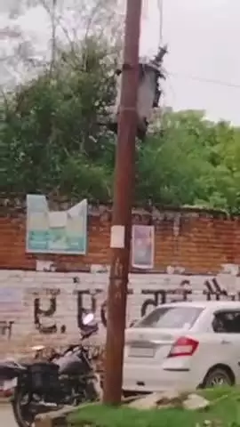 हसनगंज: हसनगंज पावर हाउस क्षेत्र के अकबरपुर गांव में ट्रांसफार्मर जलने से पिछले 72 घंटे से नहीं आई बिजली #jansamasya