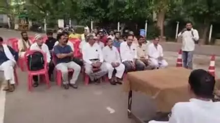 नौगांव: नौगांव थाने में मोहर्रम पर्व को लेकर शांति समिति की बैठक का आयोजन किया गया