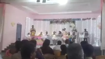 அரூர்: கோபிநாதம்பட்டி கொங்கு திருமண மண்டபத்தில் பணி நிறைவு பெற்ற காவலர்களுக்கு பாராட்டு விழா DSP ராமமூர்த்தி பங்கேற்று வாழ்த்துரை