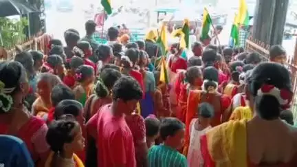 পিংলা: পিংলা ব্লক অফিসে পিংলা ব্লক প্রশাষনের উদ্যোগে আয়োজিত হোলো ঐতিহাসিক হুল দিবস