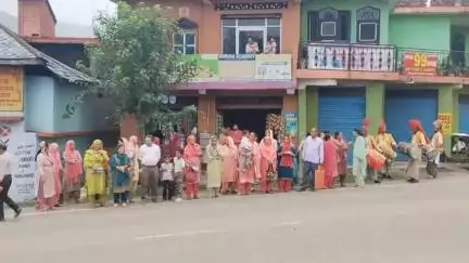 घुमारवीं: घुमारवीं उपमंडल की ग्राम पंचायत दधोल के निवासी आनंद कुमार ने हिमाचल प्रदेश एलाईड सर्विसेज परीक्षा पास की