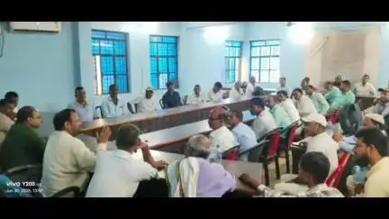 कुमारखंड: कुमारखंड में मतदाता सूची पुनरीक्षण अभियान को लेकर एसडीएम ने बीएलओ की बैठक में दी जानकारी