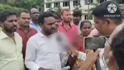 నల్గొండ: నల్లగొండ జిల్లా కలెక్టర్ కార్యాలయం ముందు బెస్ట్ అవైలబుల్ స్కీం విద్యార్థుల ధర్నా
