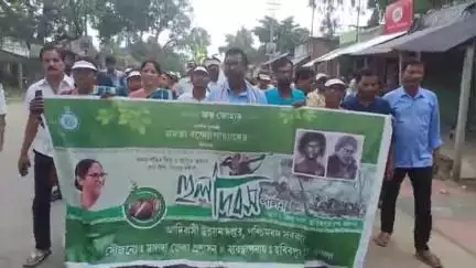 হবিবপুর: হবিবপুর ব্লকের জিতু মঞ্চে হুল দিবস উদযাপন বিভিন্ন অনুষ্ঠানের মধ্য দিয়ে,উপস্থিত জেলা শাসক সহ অন্যান্য আধিকারিকরা