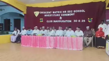 தூத்துக்குடி: கிரசன்ட் பள்ளியில் கூடைப்பந்து, டேக்வாண்டோ போட்டில் சிறந்து விளங்கிய வீரர்களுக்கு Ex.MP காதர் மைதீன் சான்றிதழ் வழங்கினார்