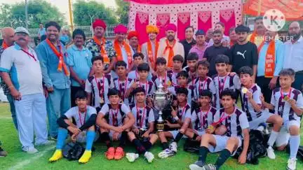 नोहर: नोहर, अजमेर में आयोजित सब जूनियर स्टेट फुटबॉल प्रतियोगिता में हनुमानगढ़ की टीम ने अजमेर को 4-0 से हराया