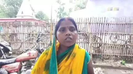 बैरिया: घायल महिला लगा रही थानों के चक्कर, कभी महिला थाना तो कभी बैरिया थाना, न्याय नहीं मिल रहा