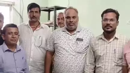 सुल्तानगंज: सुलतानगंज: आवास कर्मियों की हड़ताल समाप्त, वेतन वृद्धि का मिला आश्वासन