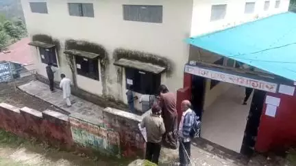 बेरीनाग: पंचायत चुनाव के नामांकन पत्रों की बेरीनाग में बिक्री शुरू