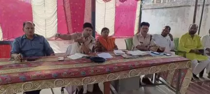 गोगरी: मोहर्रम को लेकर गोगरी में अधिकारियों ने की बैठक, शांतिपूर्ण माहौल में पर्व मनाने की अपील की