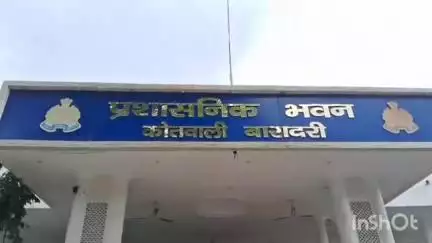 बरेली: बारादरी थाना क्षेत्र के कटरा चांद खां की रहने वाली महिला ने पति पर लगाया दहेज के लिए मारपीट कर घर से निकालने का आरोप