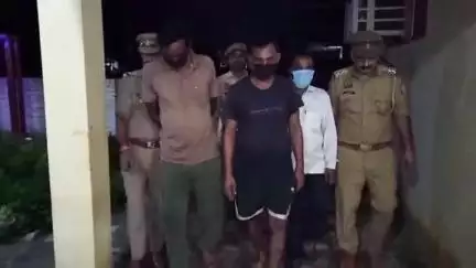 सवायजपुर: हरपालपुर पुलिस ने 3 जुआरियों को किया गिरफ्तार, बरामद हुए रुपए एवं ताश के पत्ते