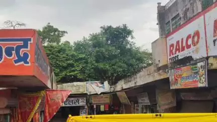 मछलीशहर: मुंगराबादशाहपुर के स्टेशन रोड के ठीक सामने इंदिरा मार्केट पर चलेगा प्रशासन का बुलडोजर