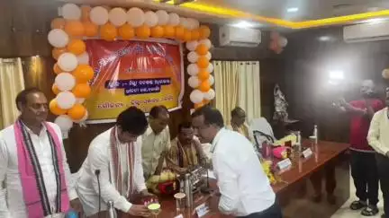 ବଲାଙ୍ଗୀର: ଜିଲ୍ଲାର ବିକାଶକୁ ନେଇ ବିଜେପି ଓ ବିଜେଡ଼ି ମଧ୍ୟରେ ରଜନେତିକ ଝଡ଼
#jansamasya