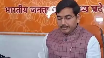 बैरसिया: BJP नेता आशीष अग्रवाल ने साधा जीतू पटवारी पर निशाना, कहा- देश संविधान से चलता है, कांग्रेस के सिद्धांतों से नहीं