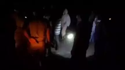 मझौलिया: अहवर में विवाहिता ने की आत्महत्या, पुलिस ने शव कब्जे में लेकर पोस्टमार्टम के लिए भेजा