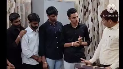 दौसा: स्व. पं. नवल किशोर शर्मा राजकीय स्नातकोत्तर महाविद्यालय दौसा में छात्रों ने किया विरोध प्रदर्शन, ज्ञापन प्राचार्य को दिया
