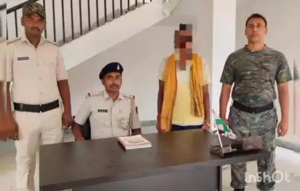 गया टाउन सीडी ब्लॉक: जिले के विभिन्न थाना क्षेत्रों से शराब मामले में 11 आरोपी महुआ, विदेशी शराब और 3 बाइक के साथ गिरफ्तार