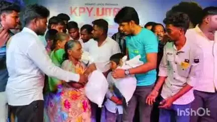 வாலாஜா: ராணிப்பேட்டை நகரில் உள்ள அரசு மேல்நிலைப் பள்ளியில் நலத்திட்ட உதவிகள் வழங்கும் நிகழ்ச்சி- நடிகர்  KPY.பாலா பங்கேற்பு