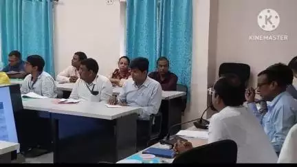 नवादा: नवादा में जिला स्तरीय समीक्षा समिति डी एल आर सी की समीक्षा बैठक आयोजित