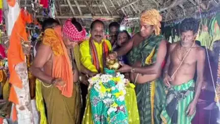 ବେଗୁନିଆ: ହୀରାପୁର ପଞ୍ଚାୟତର ଦୁଇଟି ଉତ୍ସବରେ ଯୋଗଦେଲେ ବେଗୁନିଆ ବିଧାୟକ